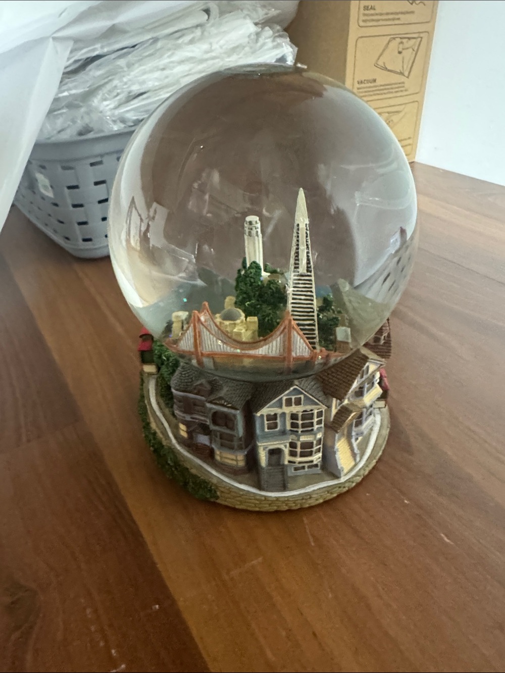 San Francisco Cityscape Snow Globe - Brown Base